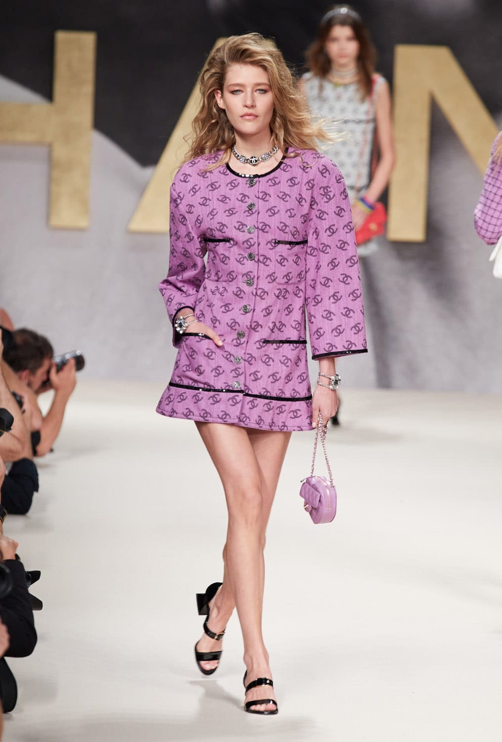 Chanel Spring Summer 2022 Ready-to-Wear by RUNWAY MAGAZINE