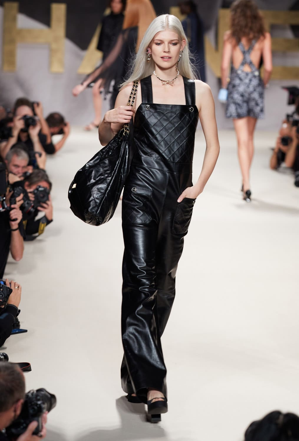 Chanel Spring Summer 2022 Ready-to-Wear by RUNWAY MAGAZINE
