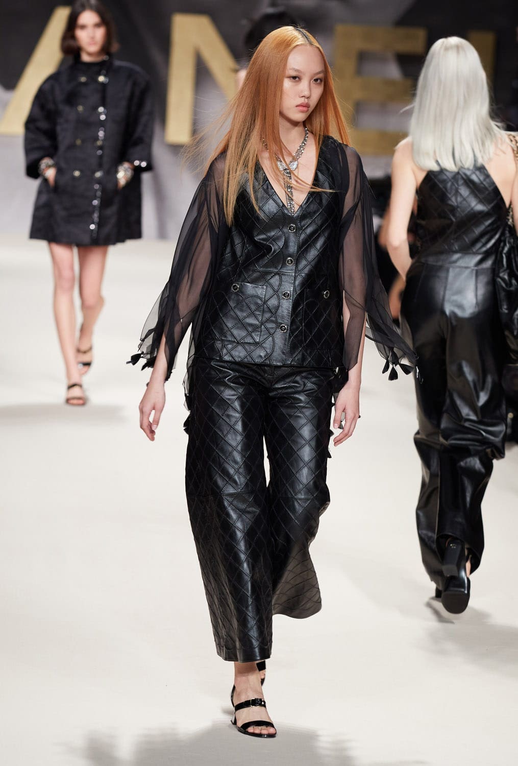 Chanel Spring Summer 2022 Ready-to-Wear by RUNWAY MAGAZINE