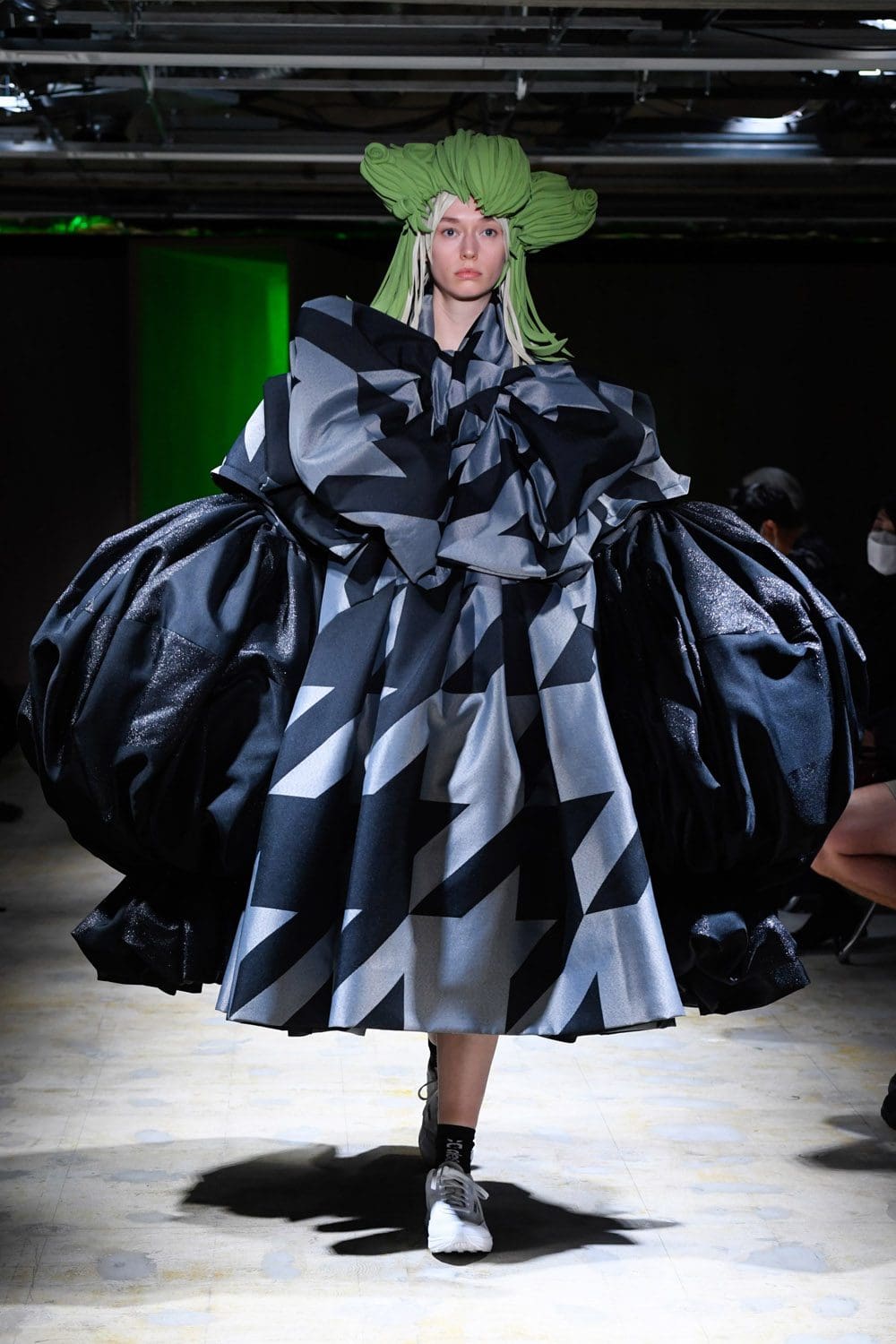 Comme des Garçons Spring Summer 2022 by RUNWAY MAGAZINE