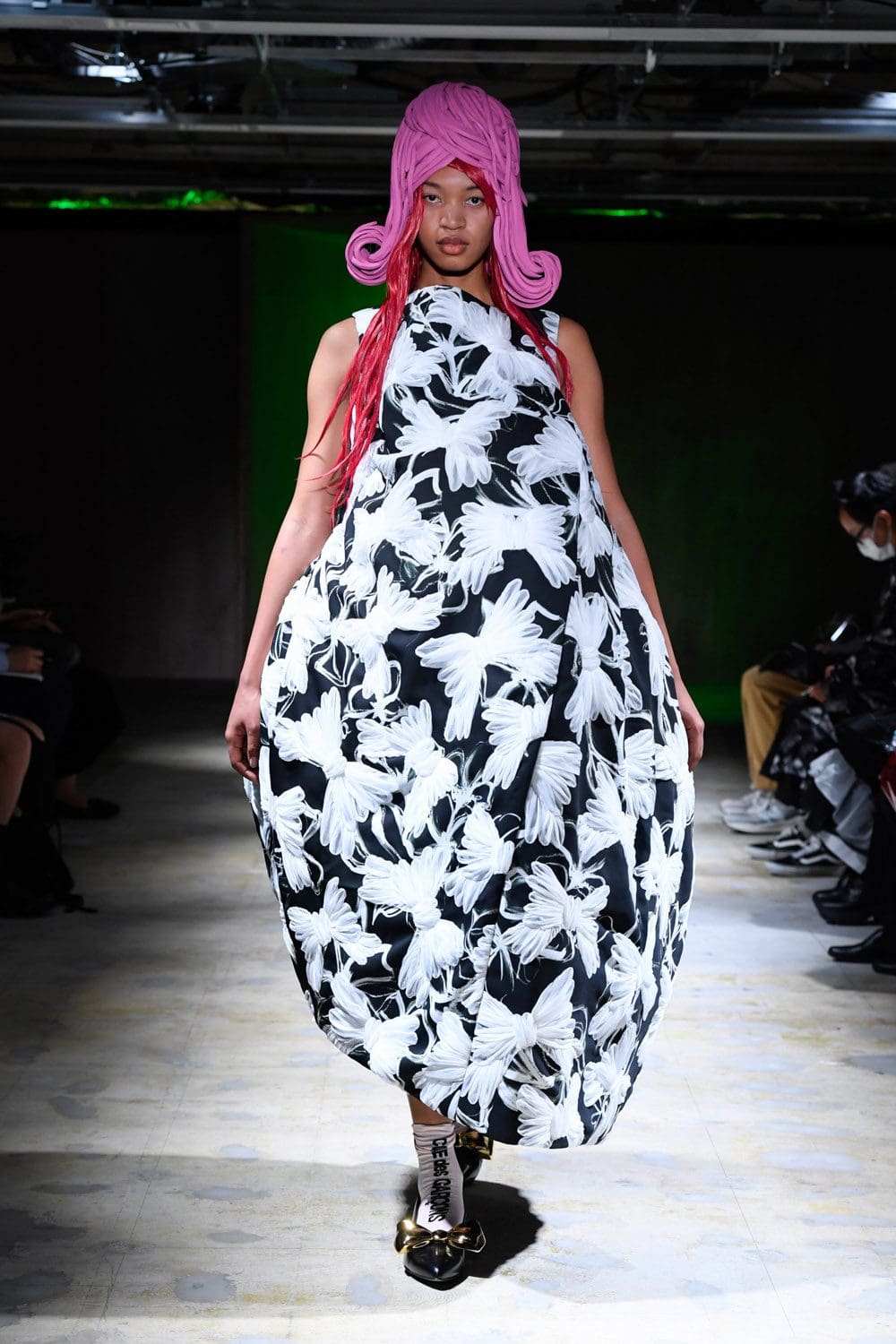 Comme des Garçons Spring Summer 2022 by RUNWAY MAGAZINE