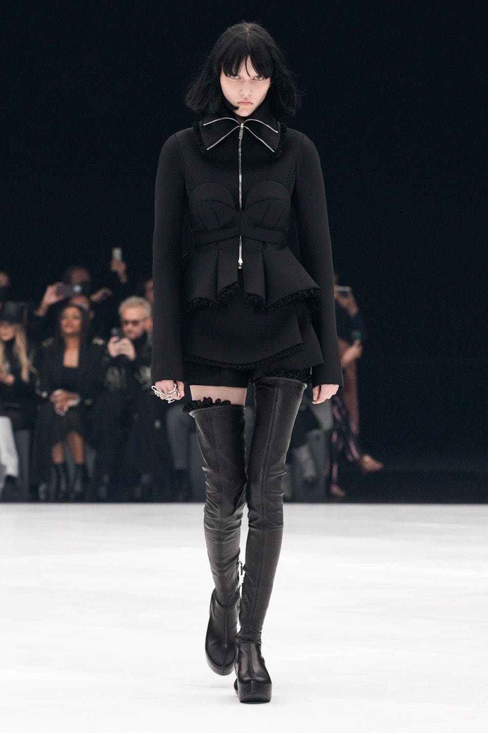 Givenchy Весна-Лето 2022 от RUNWAY ЖУРНАЛ