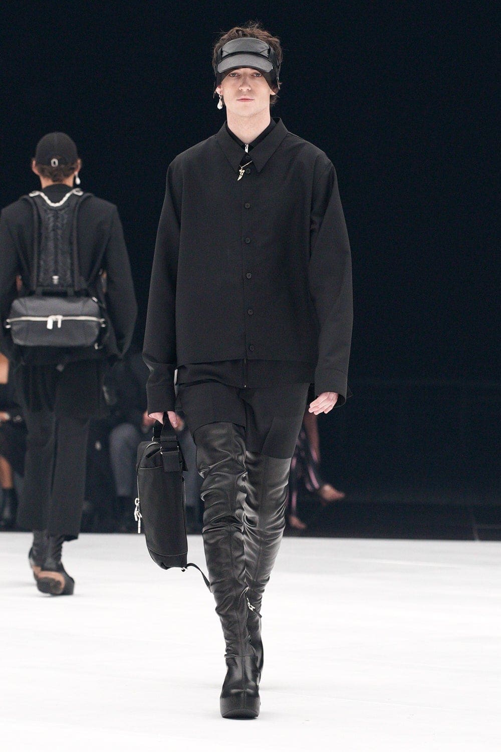 Givenchy Весна-Лето 2022 от RUNWAY ЖУРНАЛ