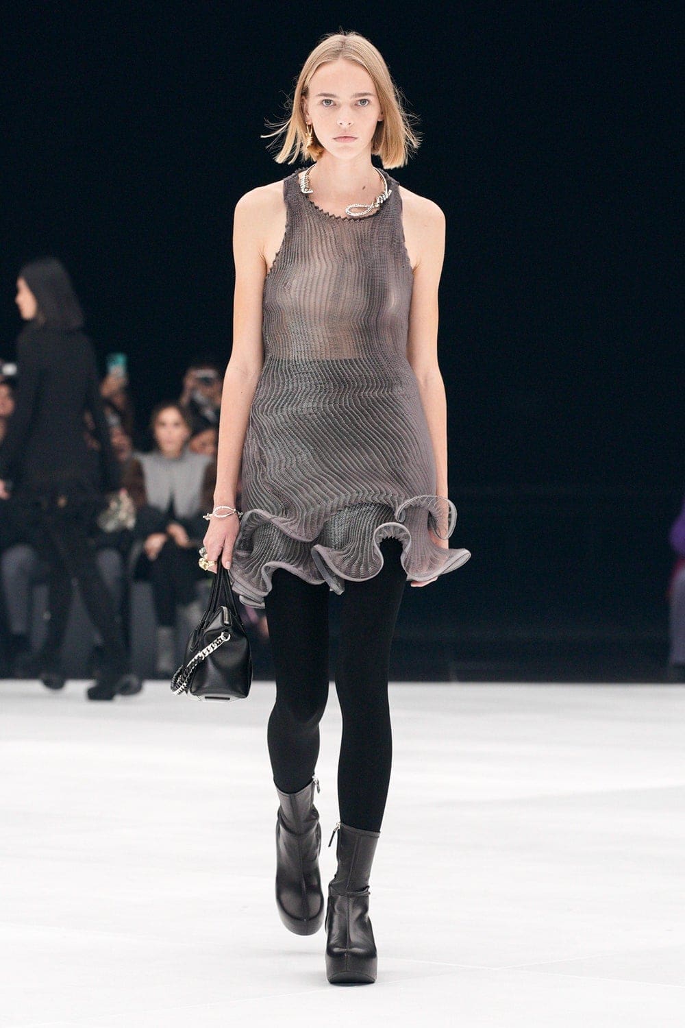 Givenchy Весна-Лето 2022 от RUNWAY ЖУРНАЛ