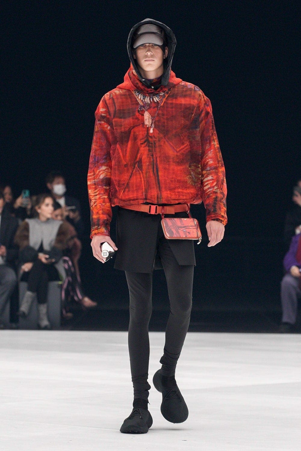 Givenchy Весна-Лето 2022 от RUNWAY ЖУРНАЛ