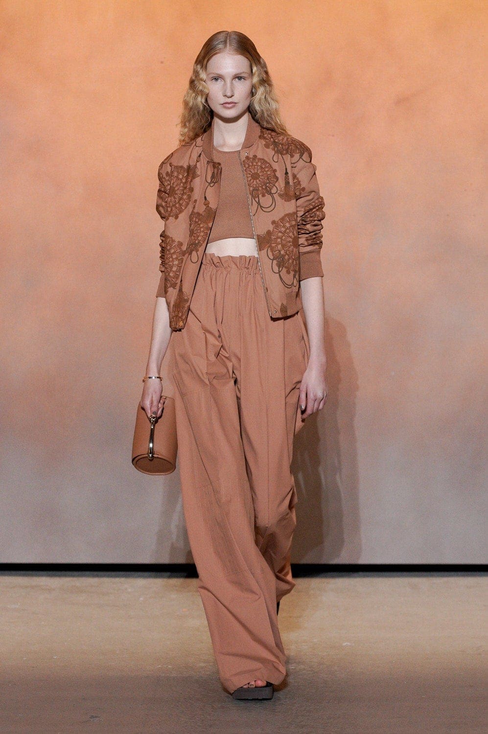 Hermes Primavera Estate 2022 di RUNWAY MAGAZINE