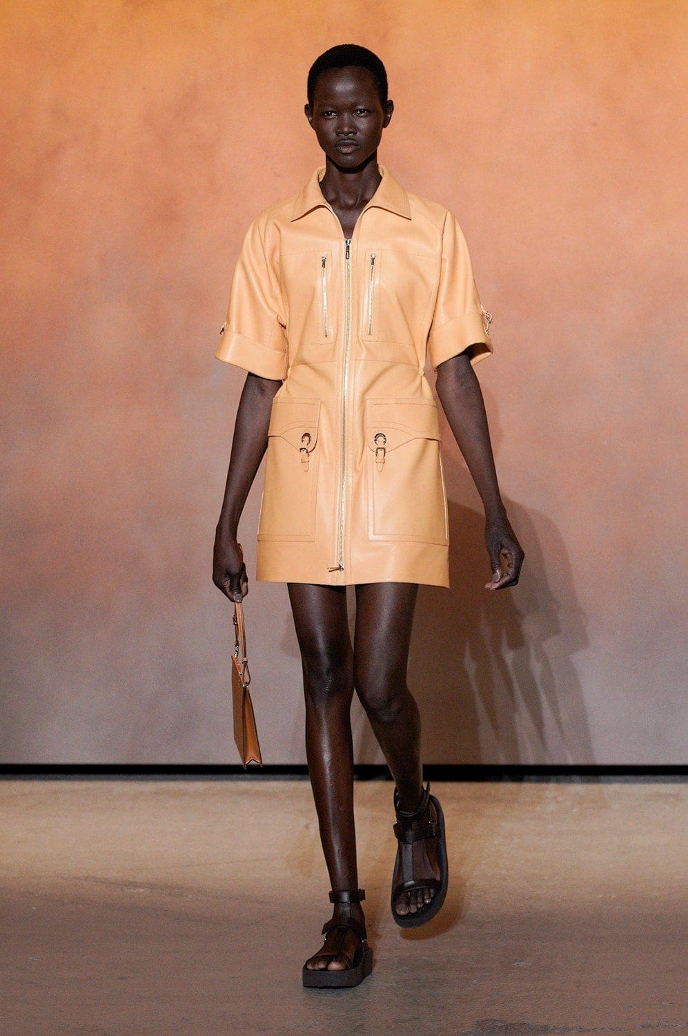 Hermes Primavera Estate 2022 di RUNWAY MAGAZINE