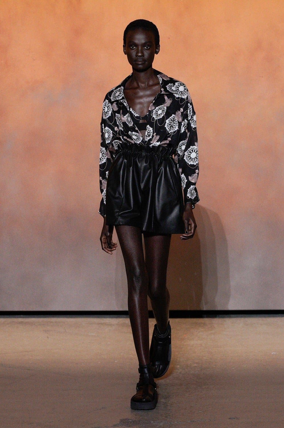 Hermes Primavera Estate 2022 di RUNWAY MAGAZINEHermes Primavera Estate 2022 by RUNWAY MAGAZINE