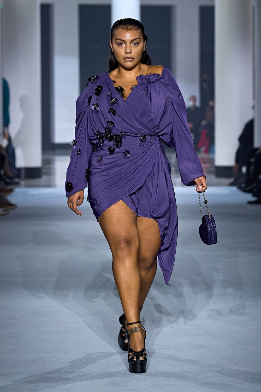 Lanvin Spring Summer 2022 Batman por RUNWAY MAGAZINE