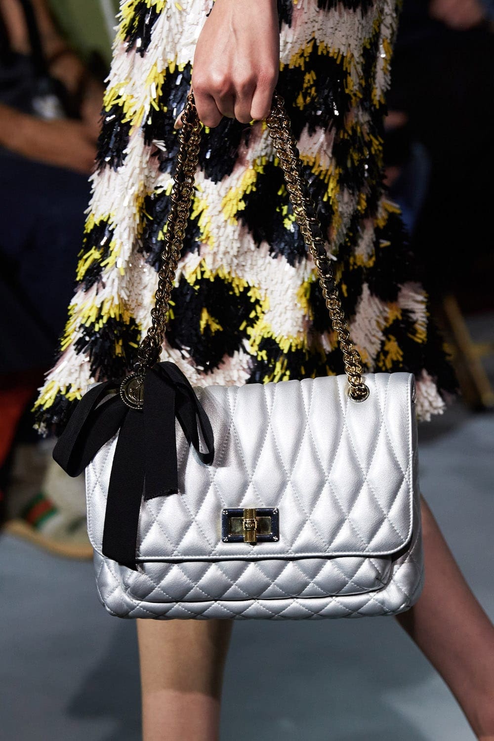 Lanvin Spring Summer 2022 Batman por RUNWAY MAGAZINE