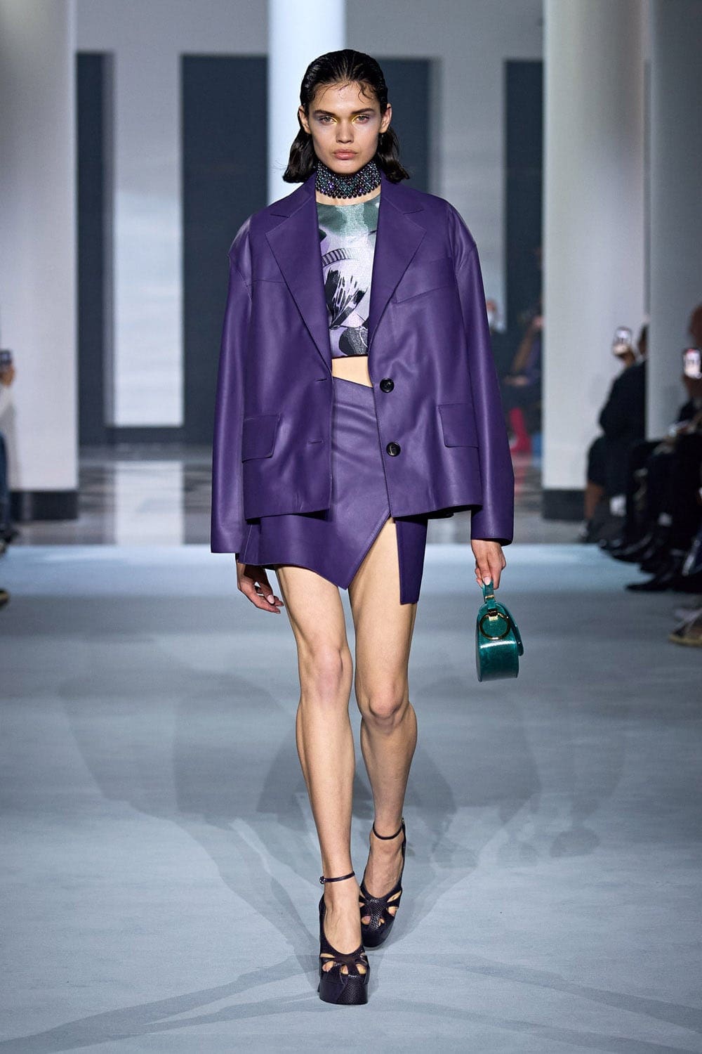 Lanvin Spring Summer 2022 Batman por RUNWAY MAGAZINE