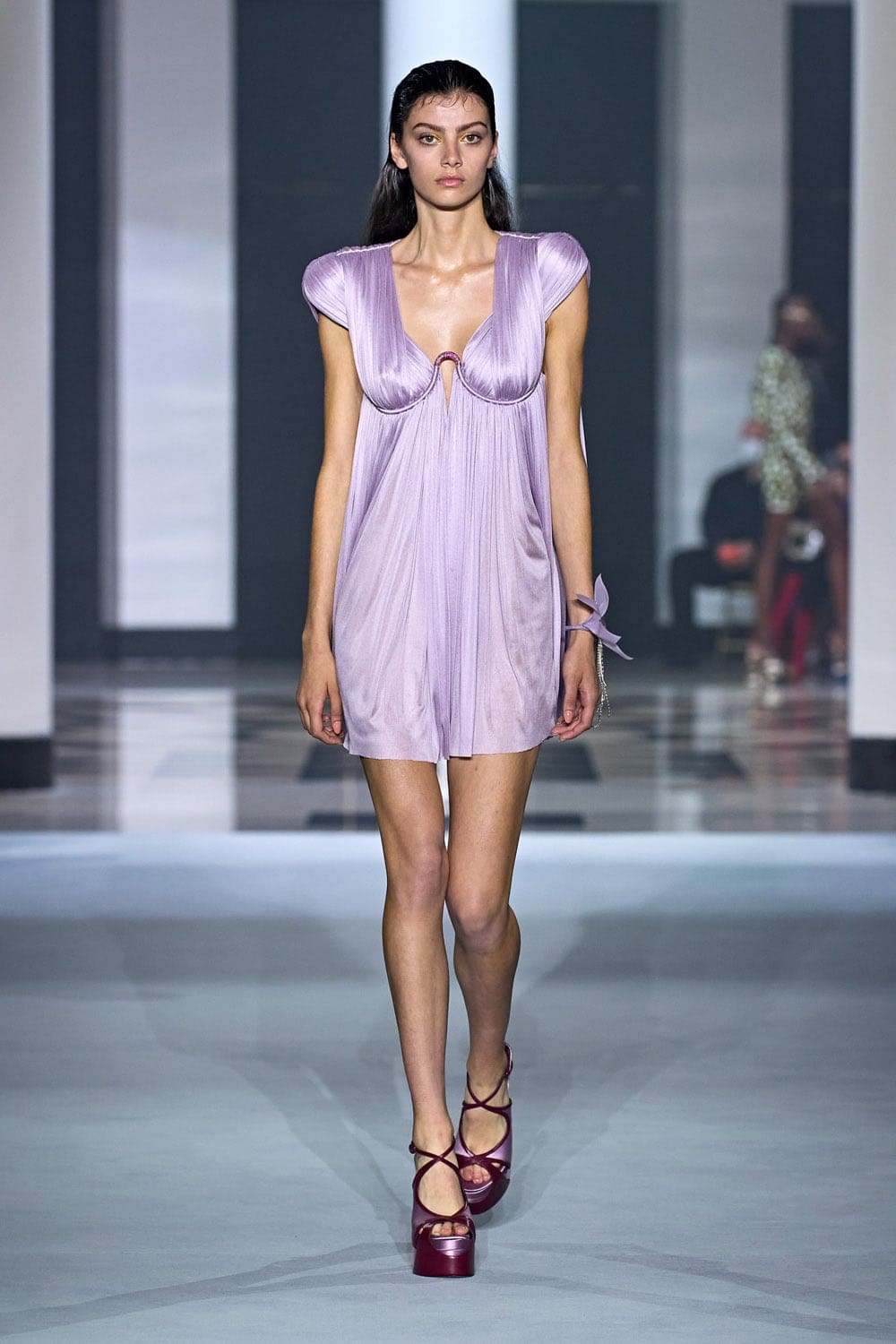 Lanvin Spring Summer 2022 Batman por RUNWAY MAGAZINE