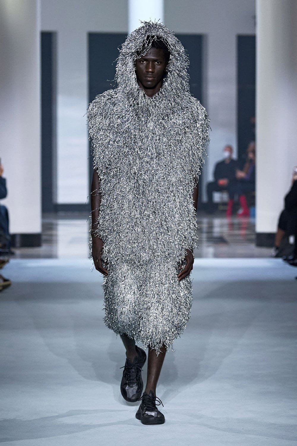 Lanvin Spring Summer 2022 Batman por RUNWAY MAGAZINE
