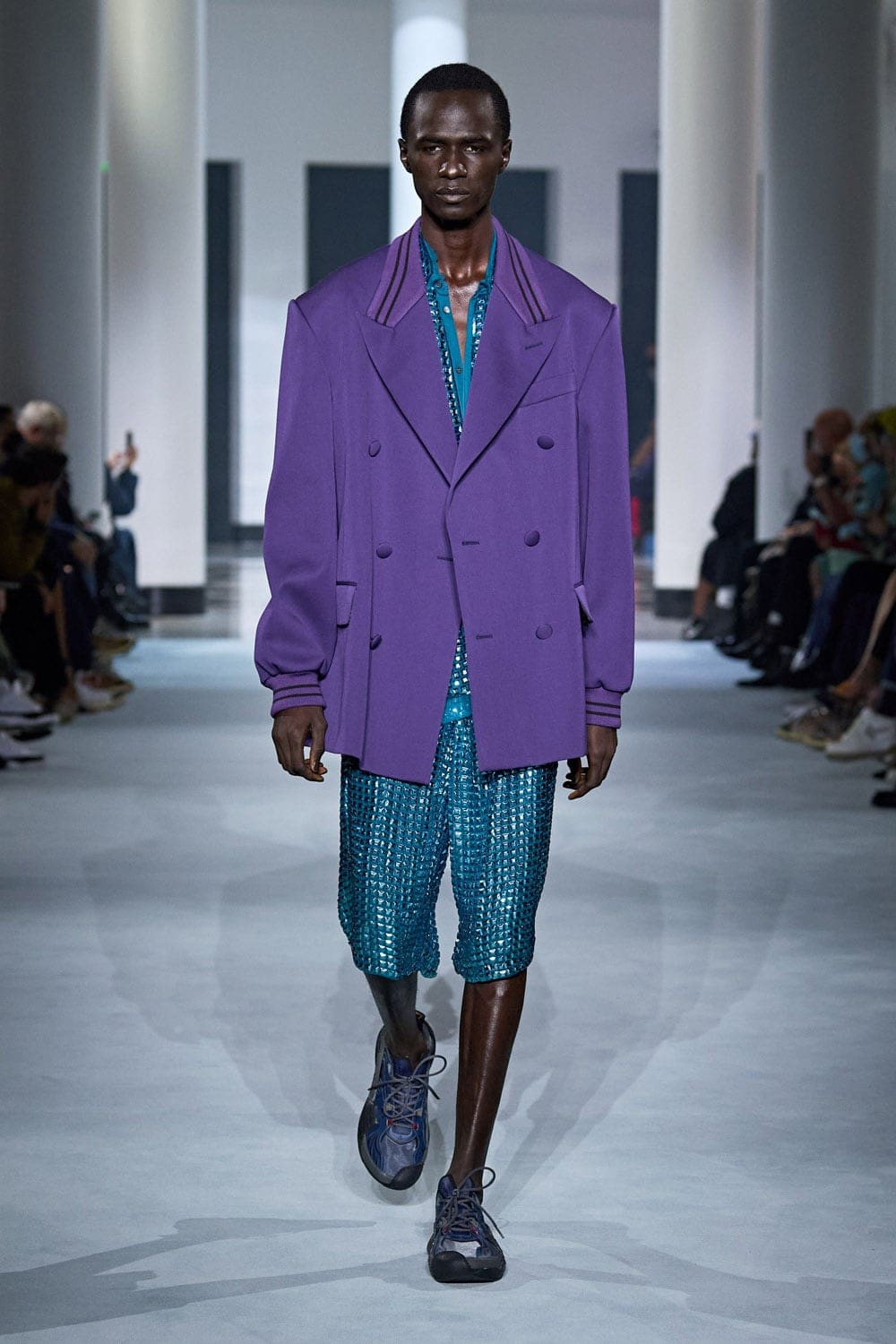 Lanvin Spring Summer 2022 Batman por RUNWAY MAGAZINE