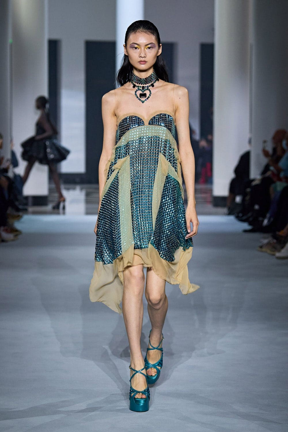 Lanvin Spring Summer 2022 Batman por RUNWAY MAGAZINE