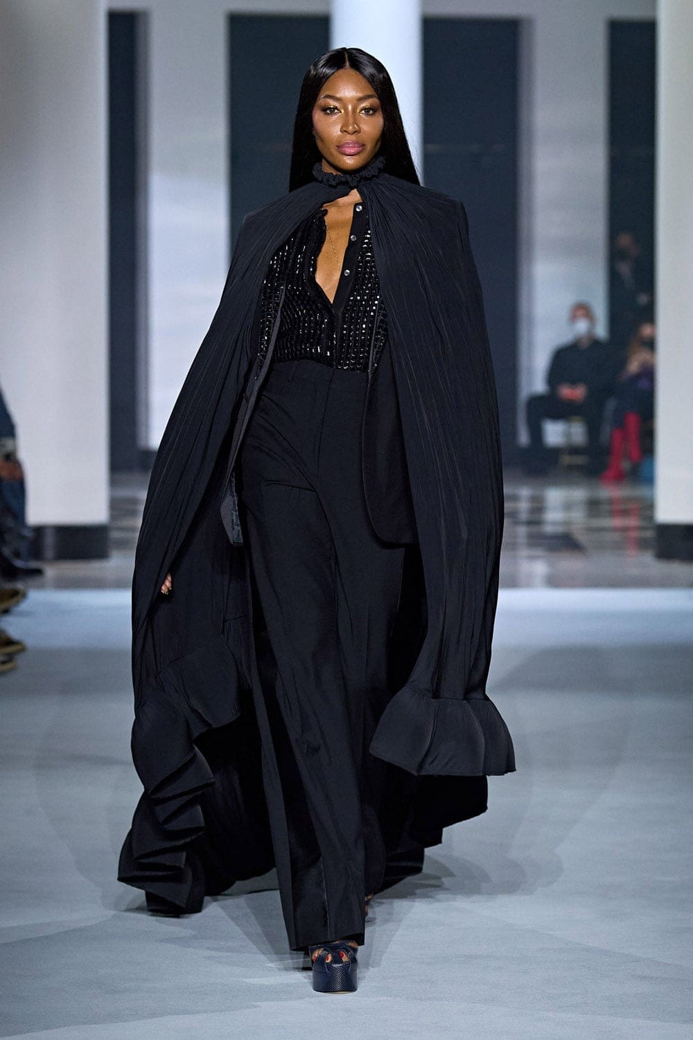 Lanvin Spring Summer 2022 Batman por RUNWAY MAGAZINE