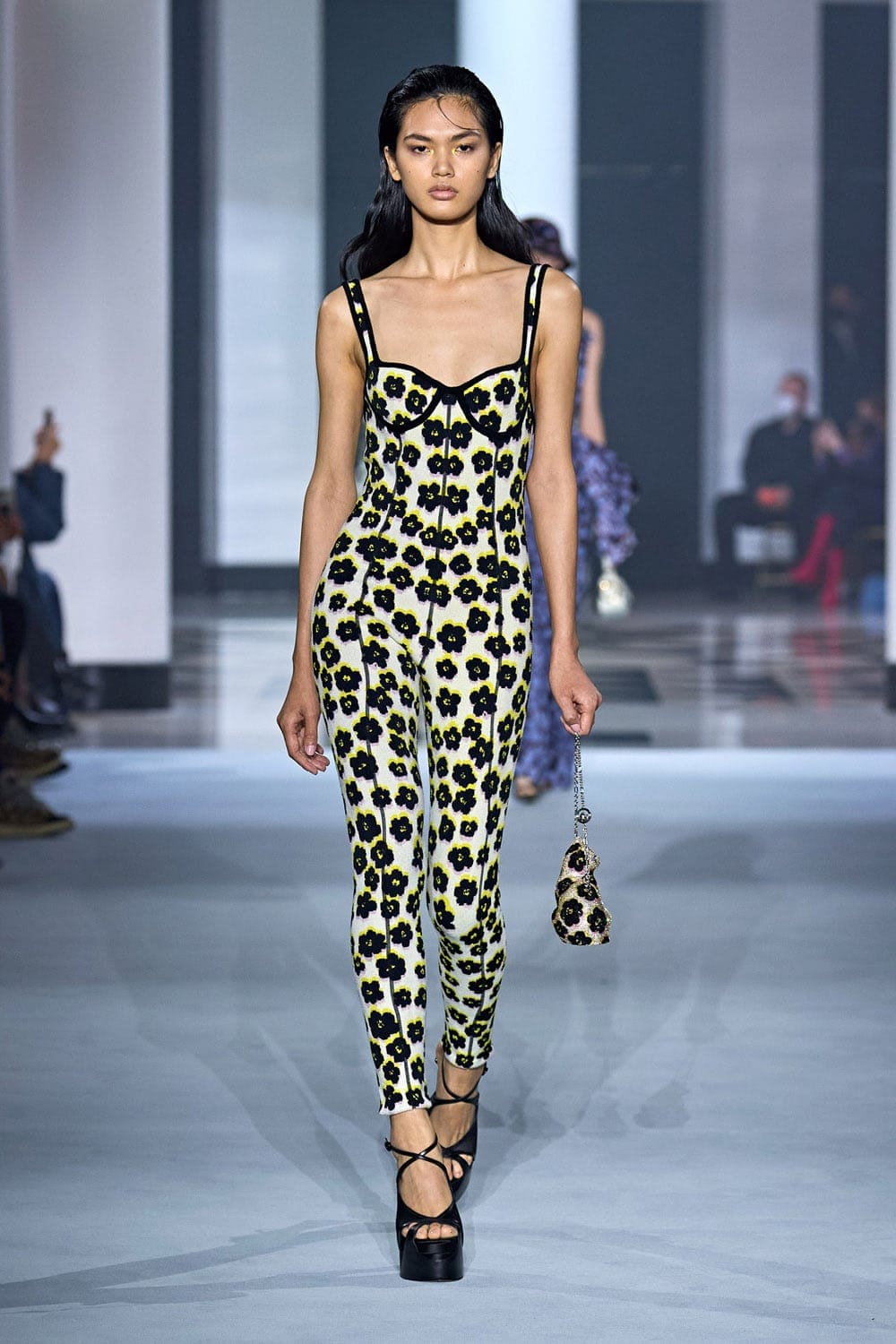 Lanvin Spring Summer 2022 Batman por RUNWAY MAGAZINE