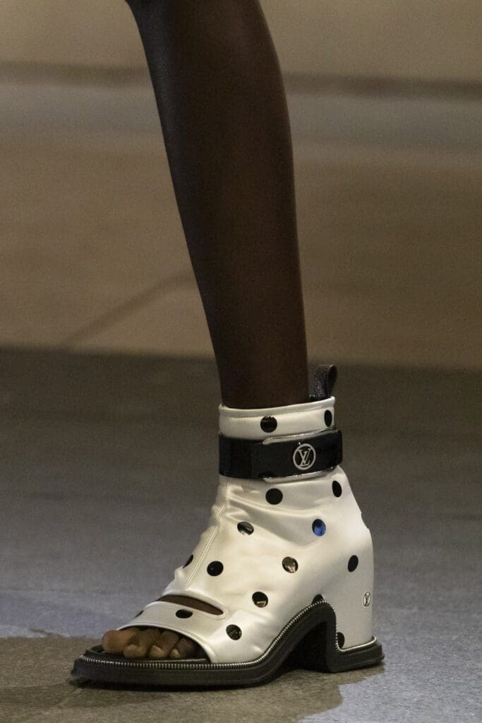 Louis Vuitton Spring Summer 2022 Details by RUNWAY MAGAZINE