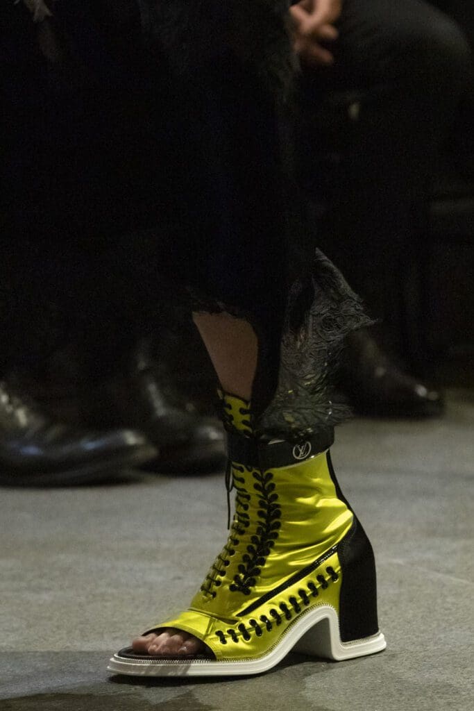 Louis Vuitton Spring Summer 2022 Details by RUNWAY MAGAZINE