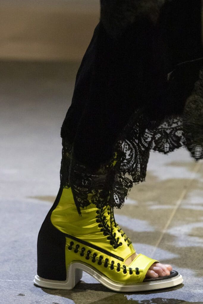 Louis Vuitton Spring Summer 2022 Details by RUNWAY MAGAZINE