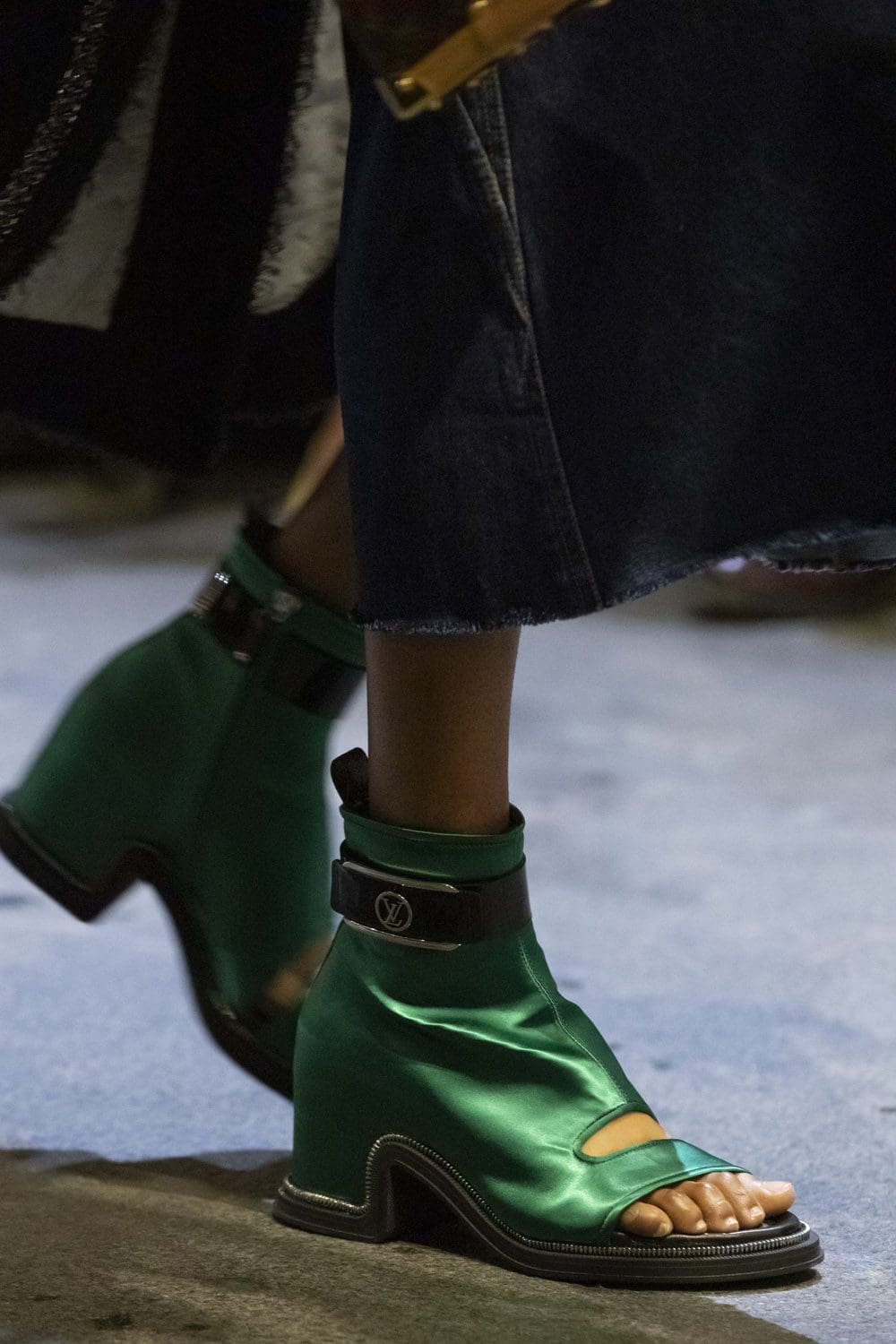 Louis Vuitton Spring Summer 2022 Detalhes por RUNWAY MAGAZINE