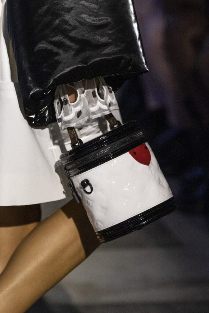 Louis Vuitton Spring Summer 2022 Details by RUNWAY MAGAZINE