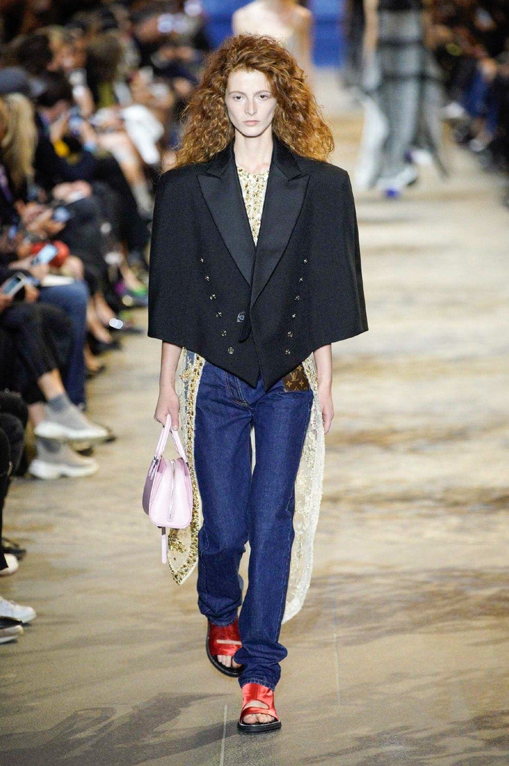 Louis Vuitton Весна-Лето 2022 от RUNWAY ЖУРНАЛ