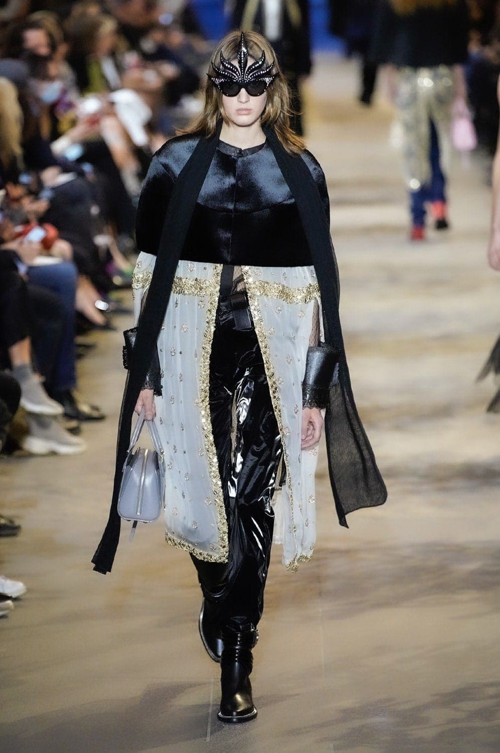 Louis Vuitton Весна-Лето 2022 от RUNWAY ЖУРНАЛ