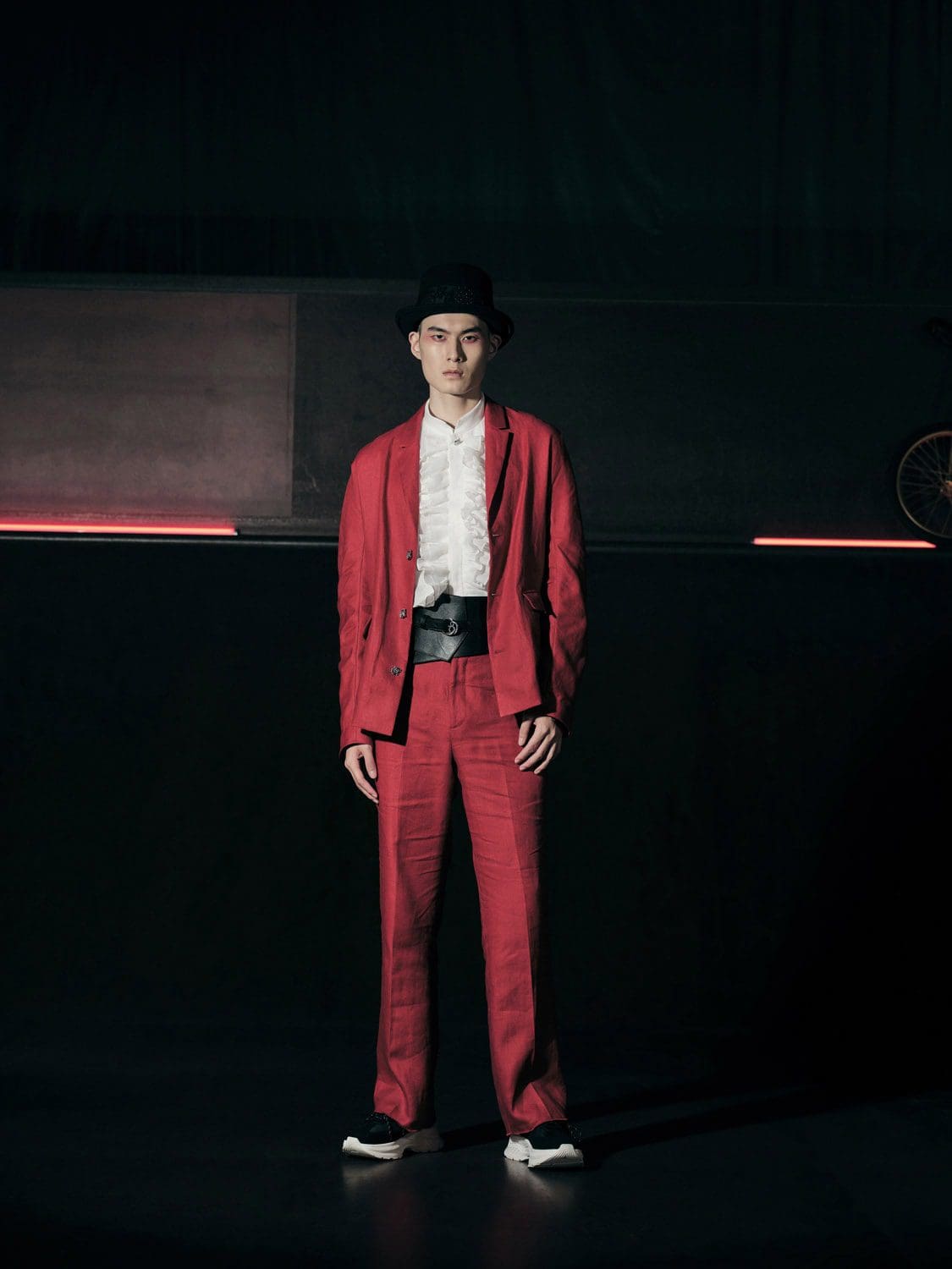 Shiatzy Chen Spring Summer 2022 por RUNWAY MAGAZINE