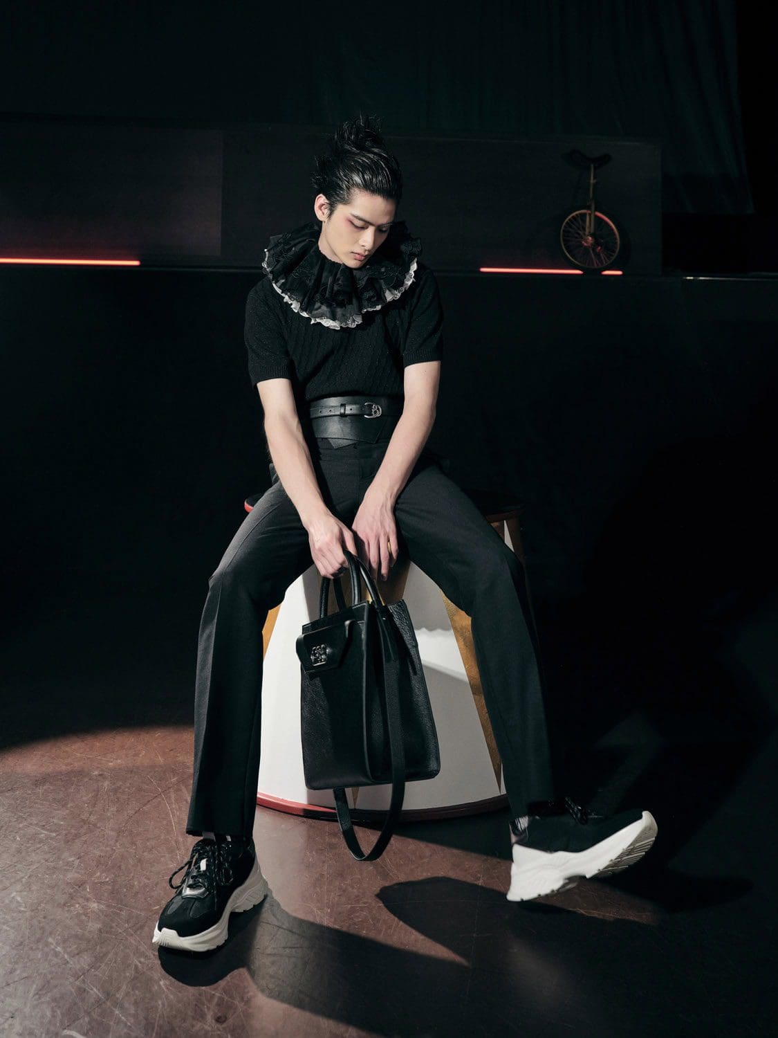 Shiatzy Chen Spring Summer 2022 por RUNWAY MAGAZINE