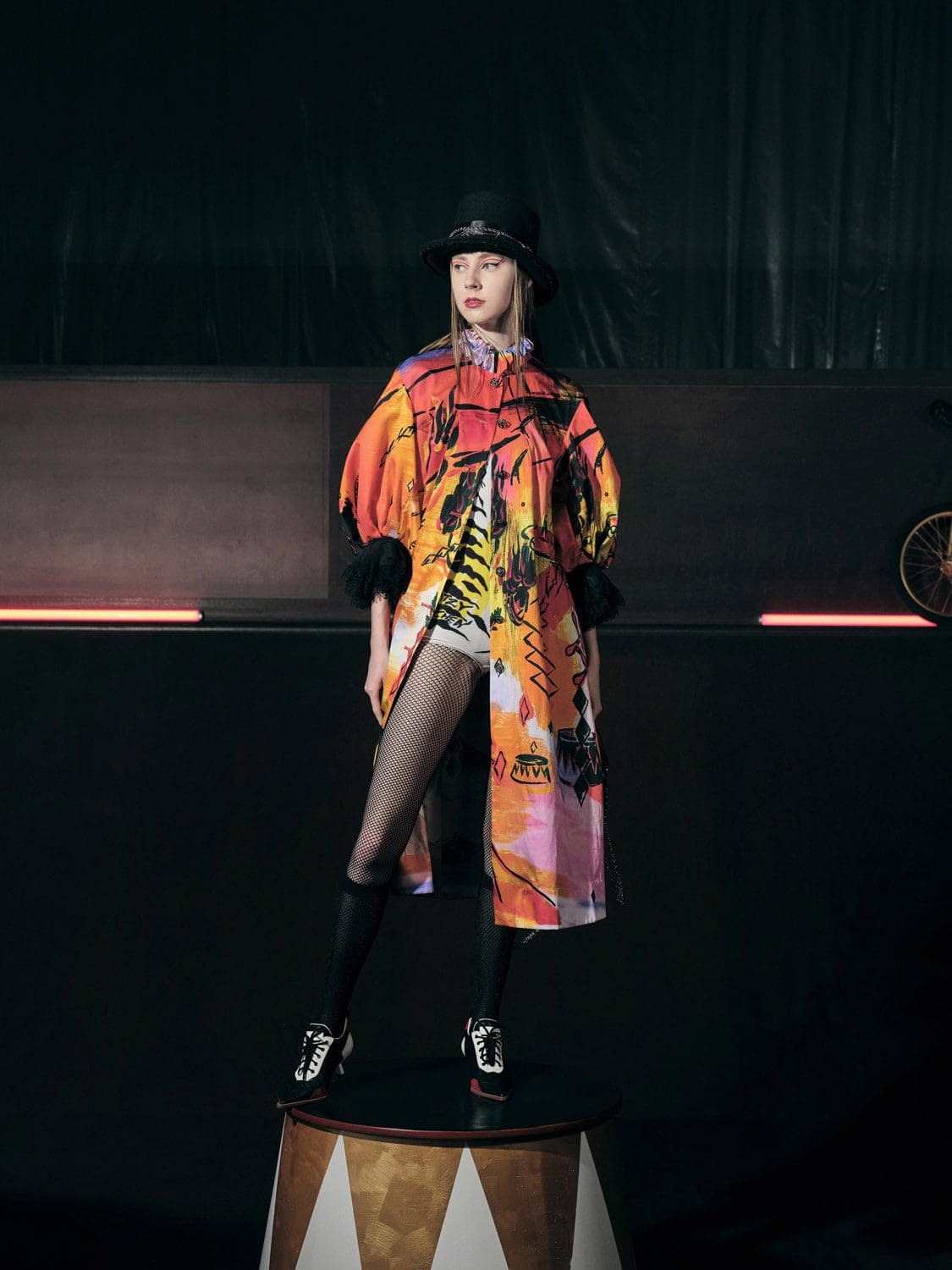 Shiatzy Chen Spring Summer 2022 por RUNWAY MAGAZINE