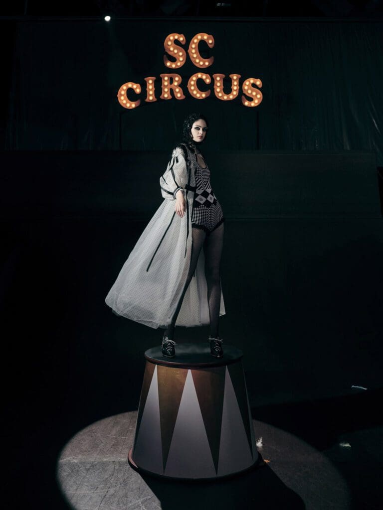 Shiatzy Chen Spring Summer 2022 by RUNWAY MAGAZINE