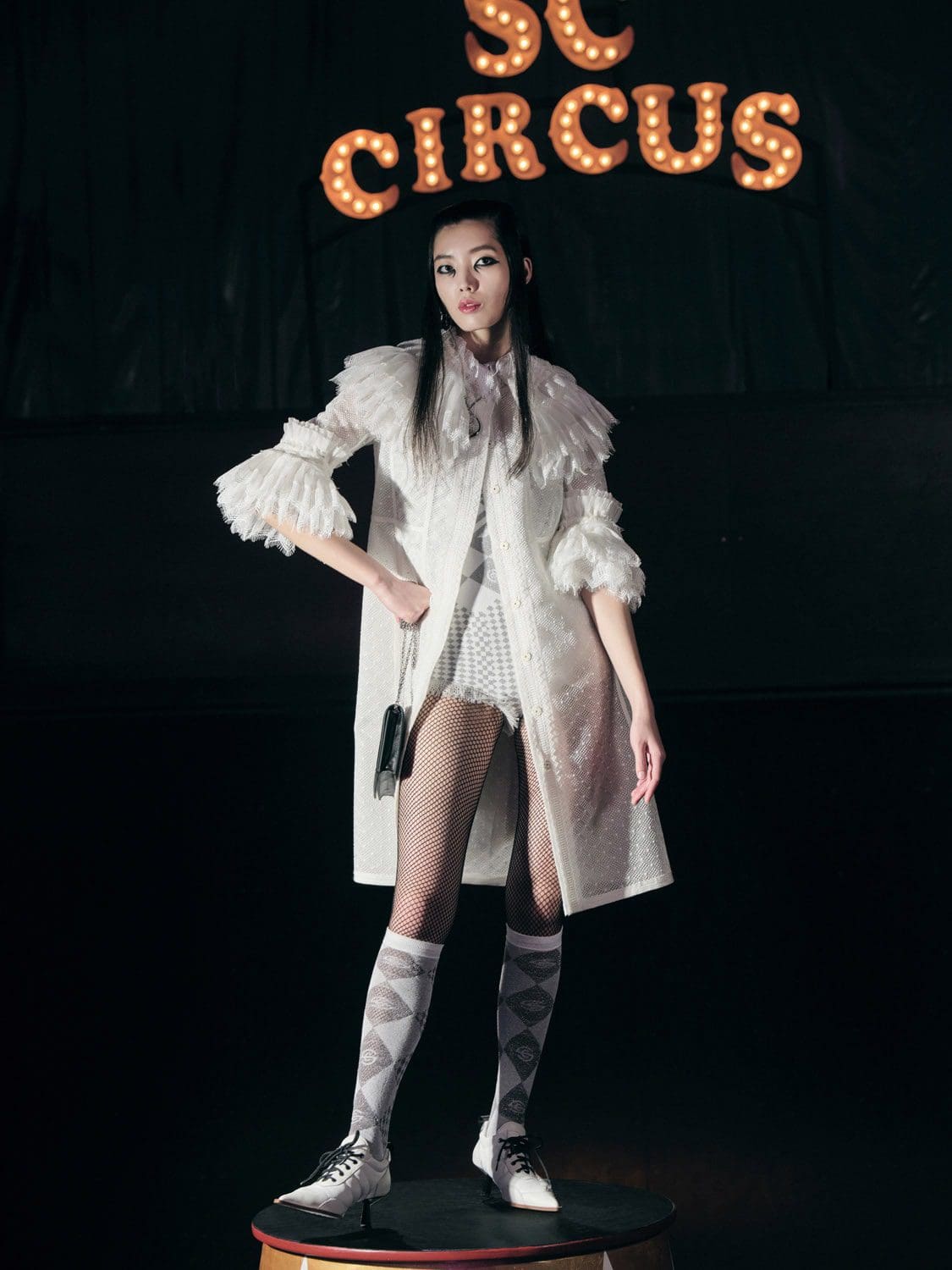 Shiatzy Chen Spring Summer 2022 por RUNWAY MAGAZINE