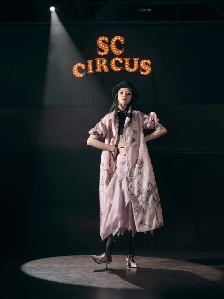 Shiatzy Chen Spring Summer 2022 by RUNWAY MAGAZINEShiatzy Chen Spring Summer 2022 by RUNWAY MAGAZINE
