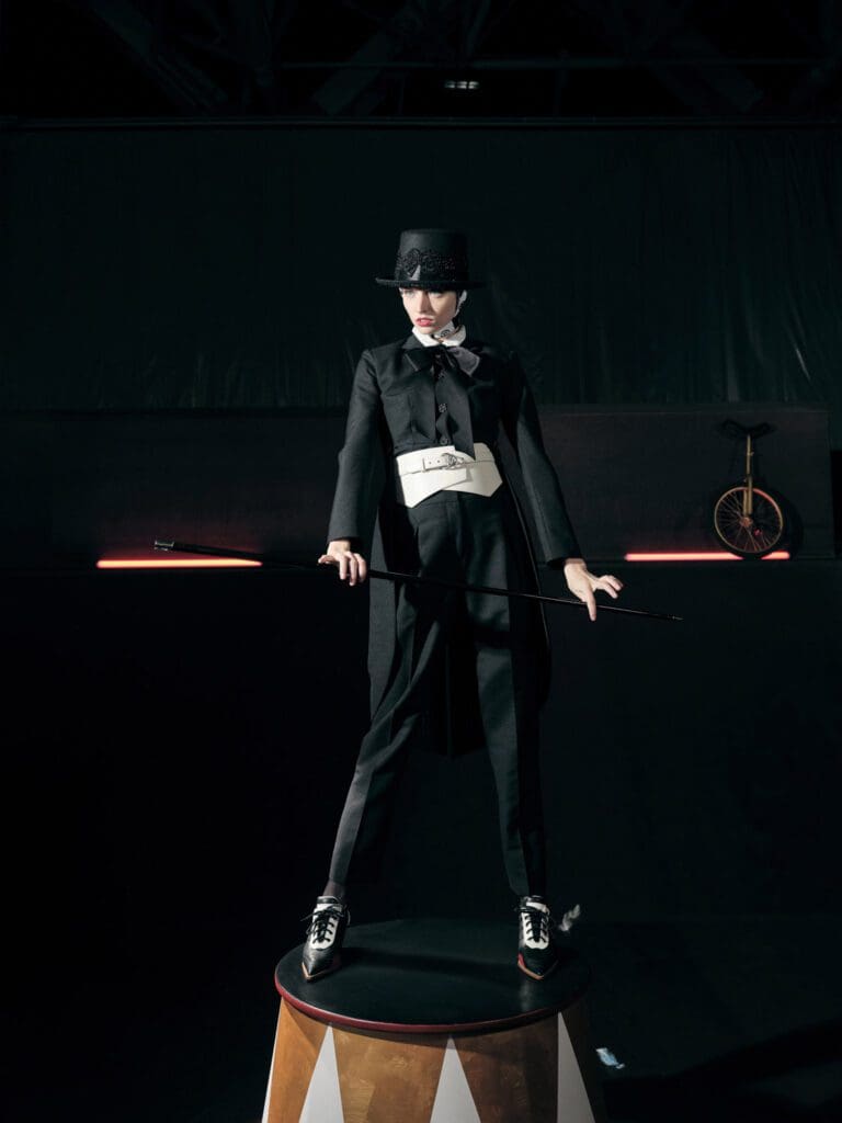 Shiatzy Chen Spring Summer 2022 by RUNWAY MAGAZINE