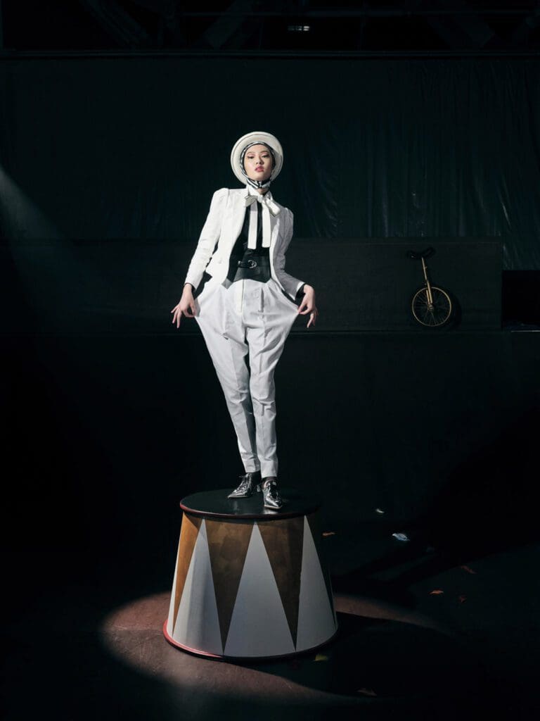Shiatzy Chen Spring Summer 2022 by RUNWAY MAGAZINE