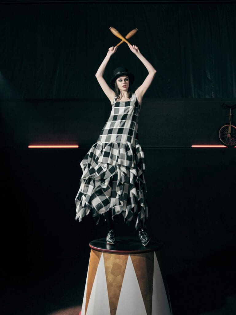 Shiatzy Chen Spring Summer 2022 by RUNWAY MAGAZINEShiatzy Chen Spring Summer 2022 by RUNWAY MAGAZINE