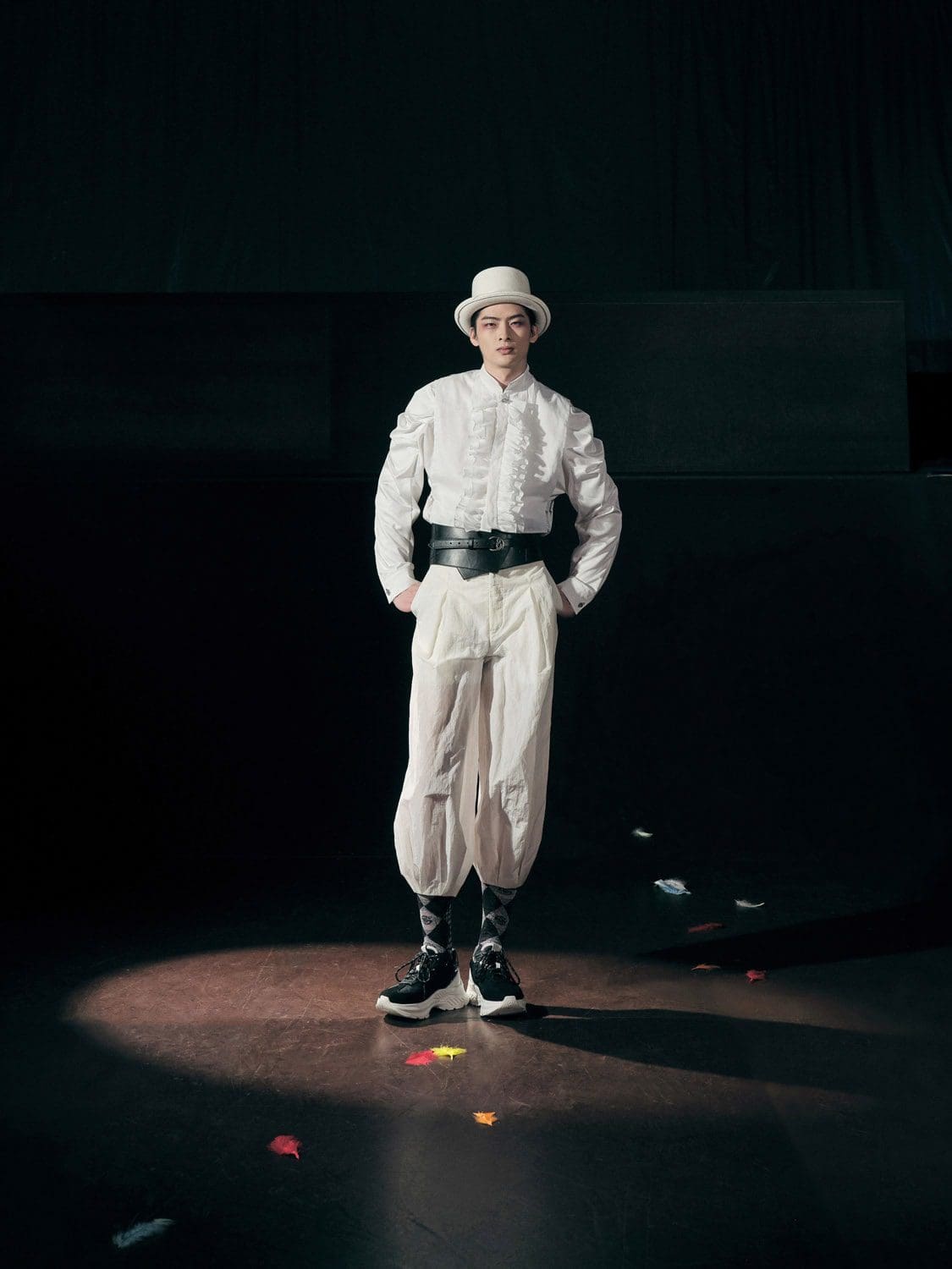 Shiatzy Chen Spring Summer 2022 por RUNWAY MAGAZINE