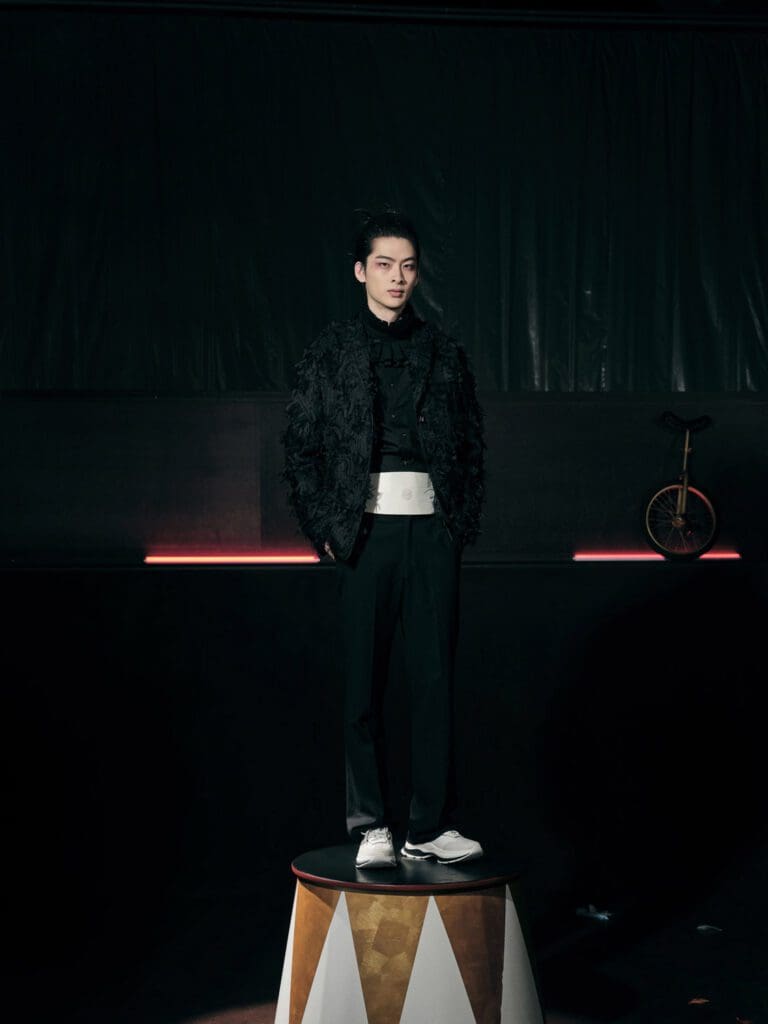 Shiatzy Chen Spring Summer 2022 by RUNWAY MAGAZINE