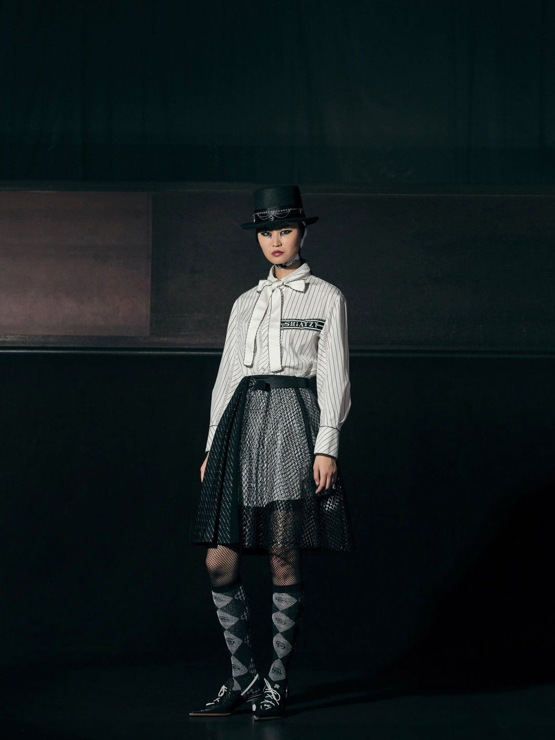 Shiatzy Chen Spring Summer 2022 por RUNWAY MAGAZINE