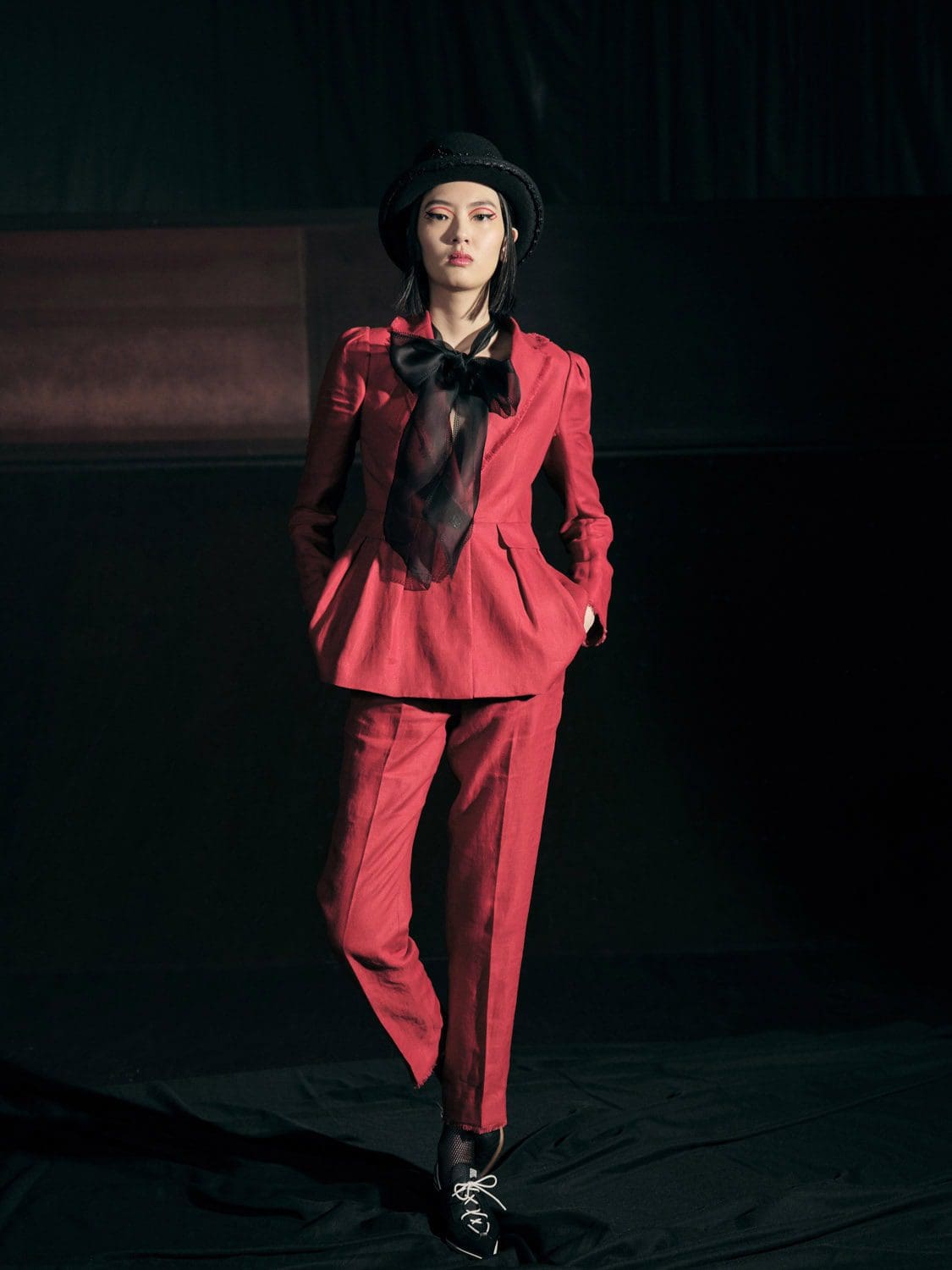 Shiatzy Chen Spring Summer 2022 por RUNWAY MAGAZINE