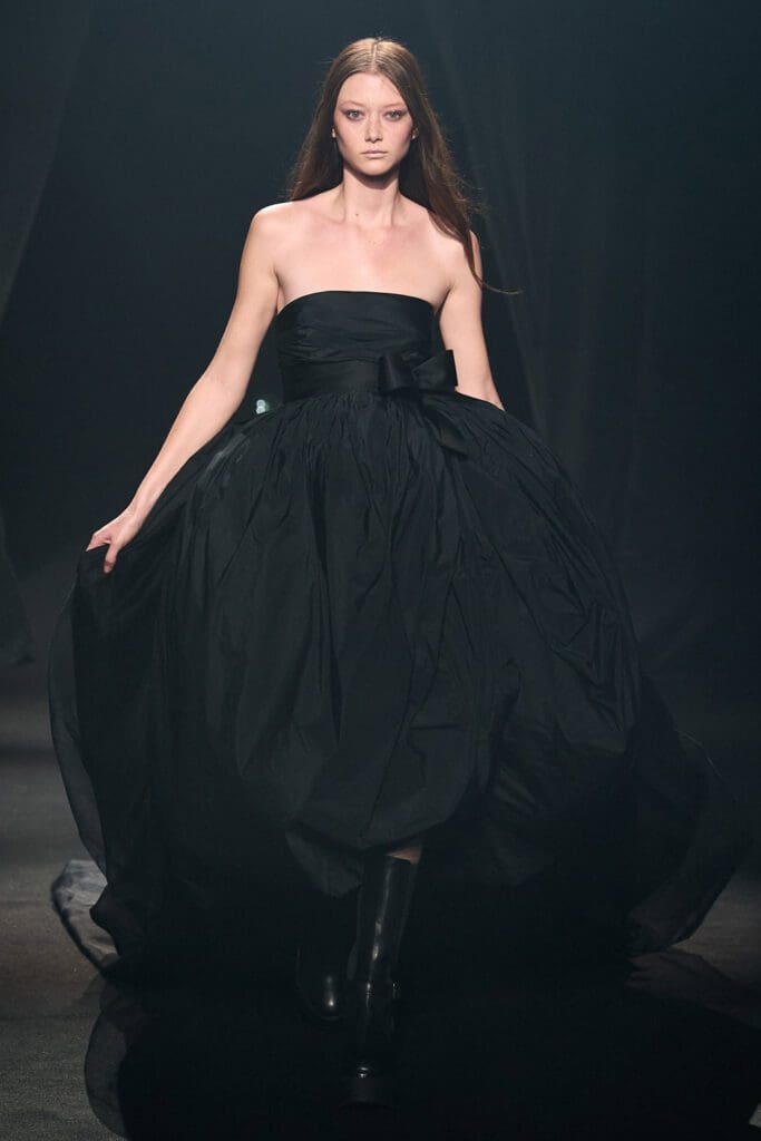 Tribute to Alber Elbaz show Paris by RUNWAY MAGAZINE