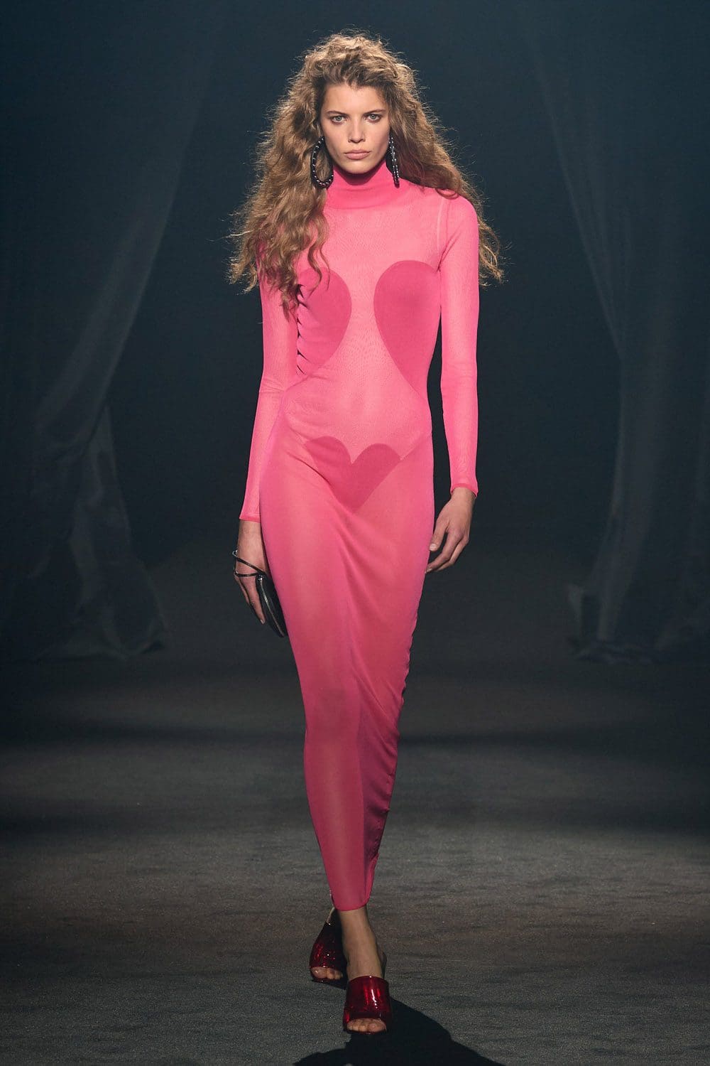 Hommage à Alber Elbaz show Paris par RUNWAY MAGAZINE