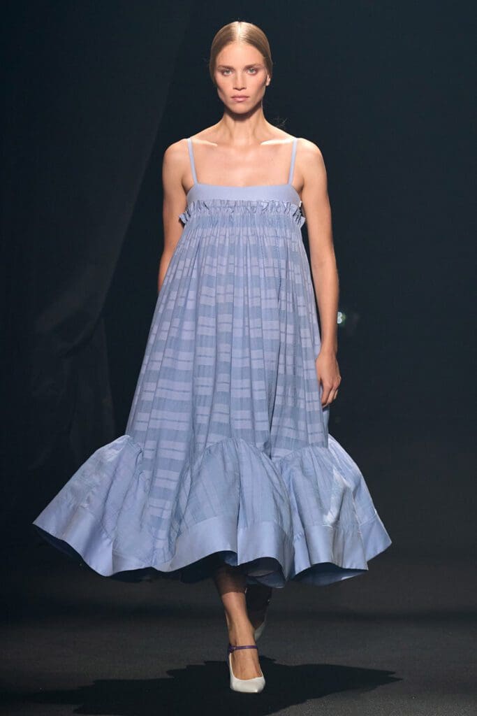 Tribute to Alber Elbaz show Paris by RUNWAY MAGAZINE