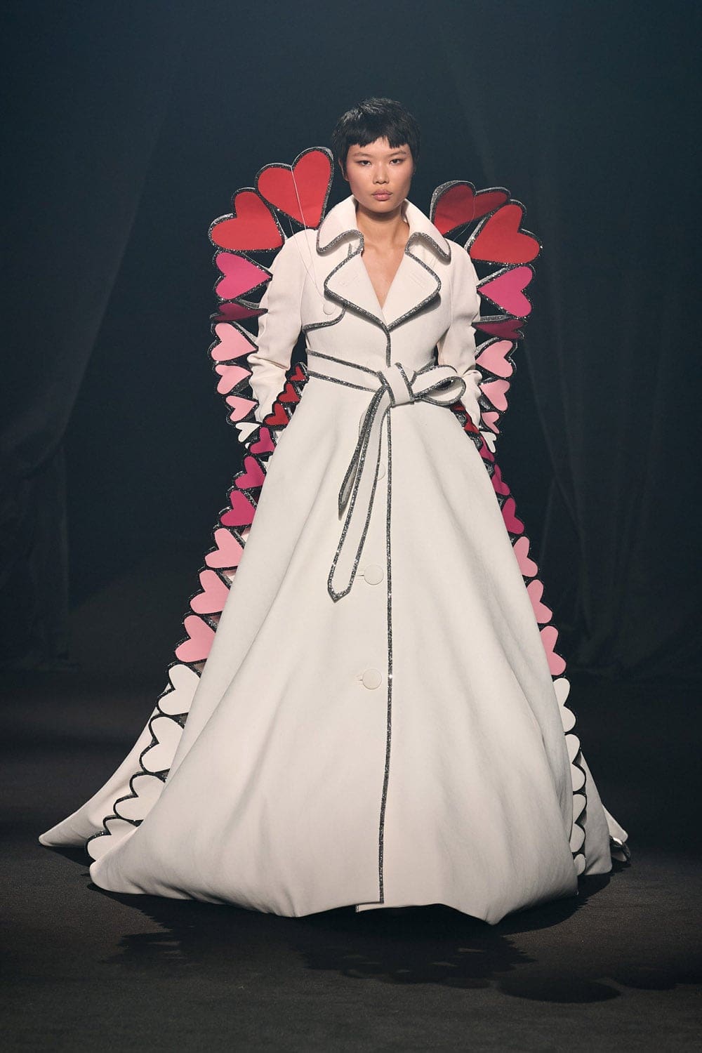 Hommage à Alber Elbaz show Paris par RUNWAY MAGAZINE