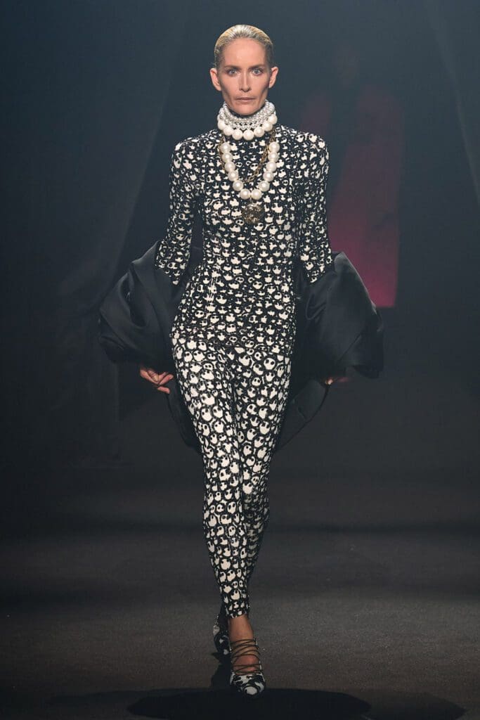 Tribute to Alber Elbaz show Paris by RUNWAY MAGAZINE