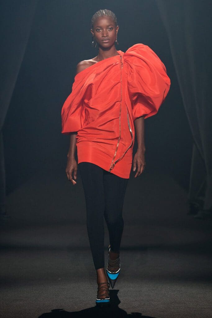 Tribute to Alber Elbaz show Paris by RUNWAY MAGAZINE