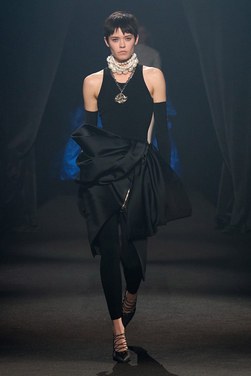 Hommage à Alber Elbaz show Paris par RUNWAY MAGAZINE