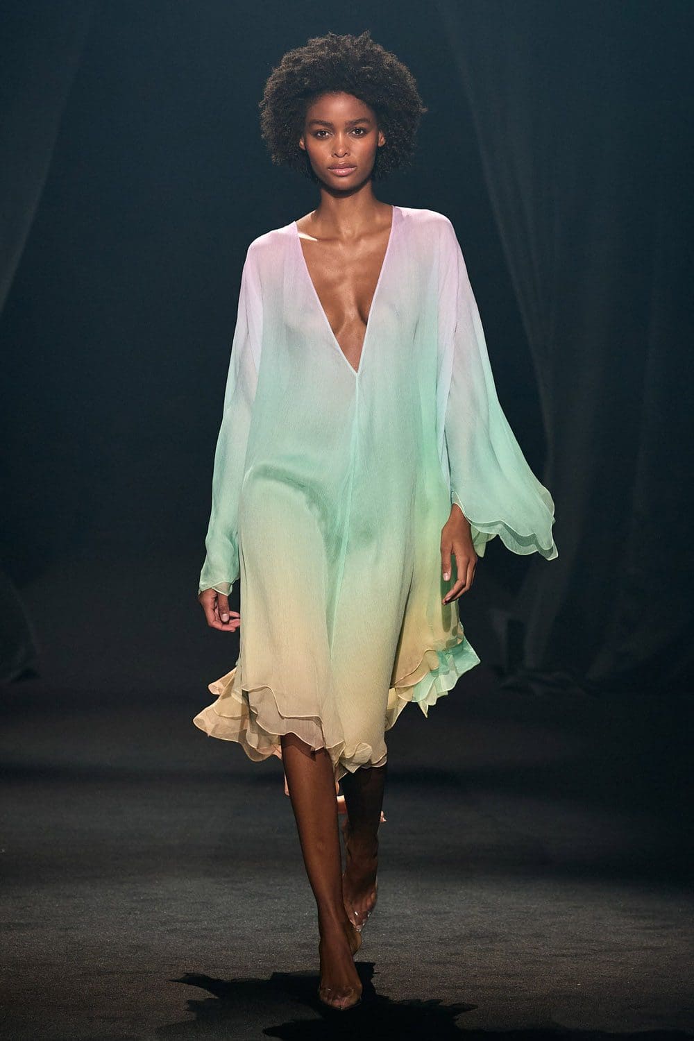 Hommage à Alber Elbaz show Paris par RUNWAY MAGAZINE