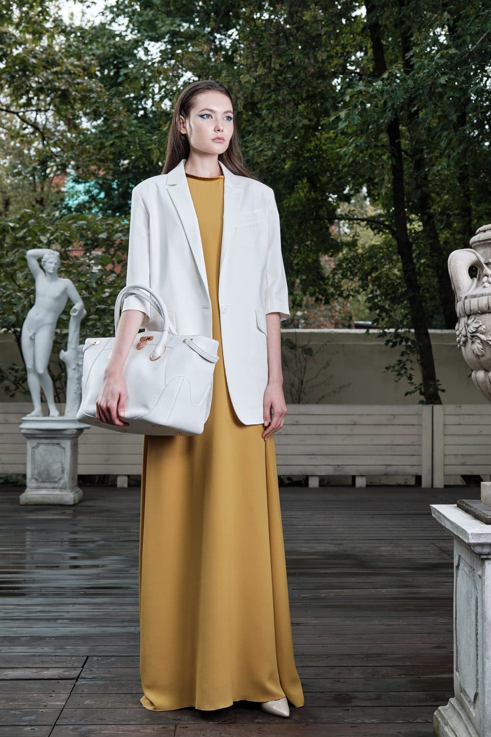 Valentin Yudashkin Spring Summer 2022 by RUNWAY MAGAZINE